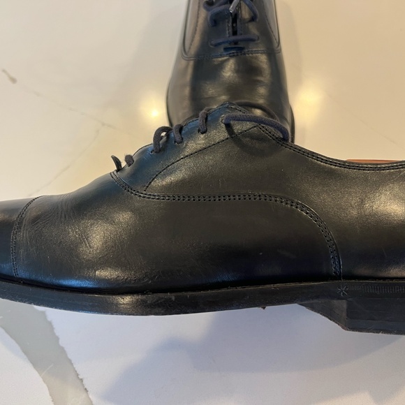 Allen Edmonds Siena Cap-stitch Oxford Dress Shoe.  Black main image 5